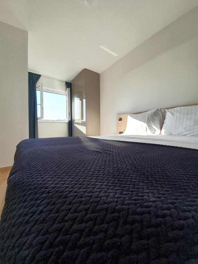 Apartmani Starigrad Paklenica - Danijel Exterior photo