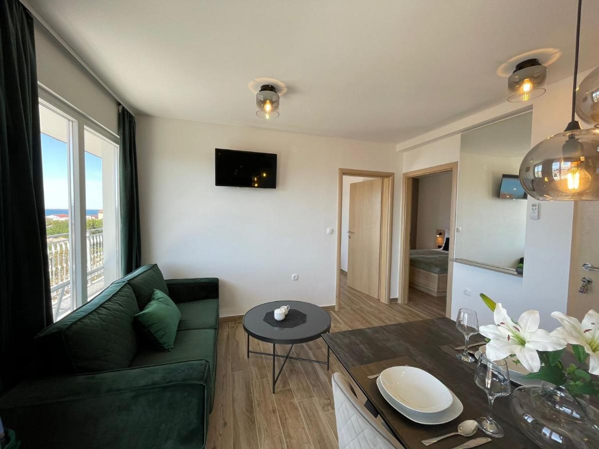 Apartmani Starigrad Paklenica - Danijel Exterior photo
